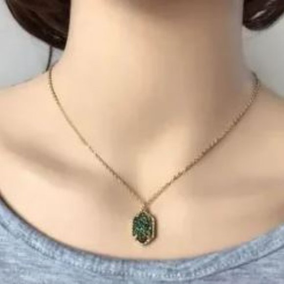 Green Druzy Stone Necklace - Picture 3 of 3